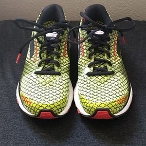 brooks launch 3 dragon